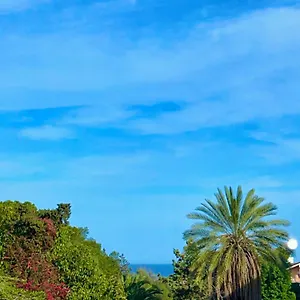 https://little-rose.catania-hotels.net